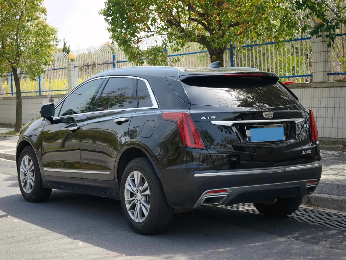 2021 Cadillac XT5 2.0T 237HP L4 9AT,autocango,china used car exporter,china ev exporter,chinese used car exporter,chinese used ev exporter