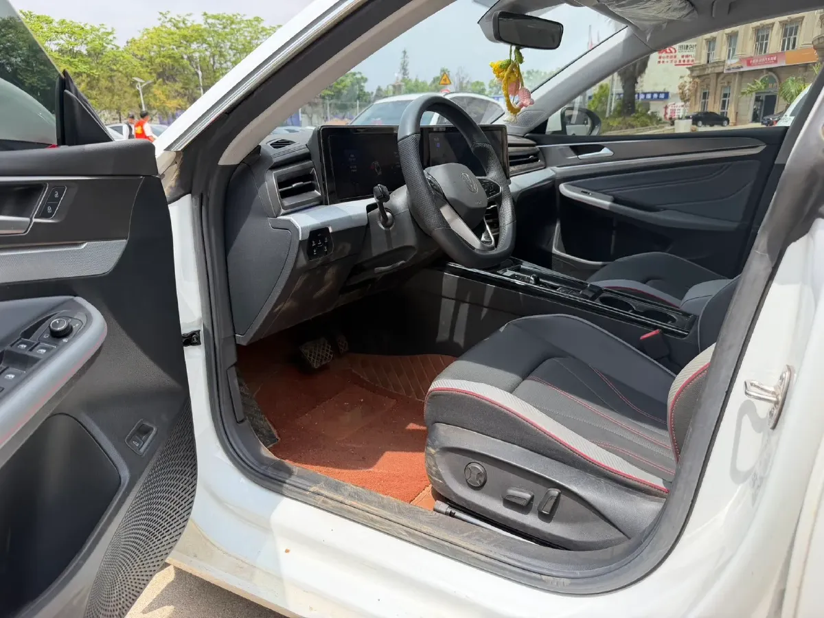 2024 Volkswagen Lamando 1.4T 150HP L4 7DCT,autocango,china used car exporter,china ev exporter,chinese used car exporter,chinese used ev exporter