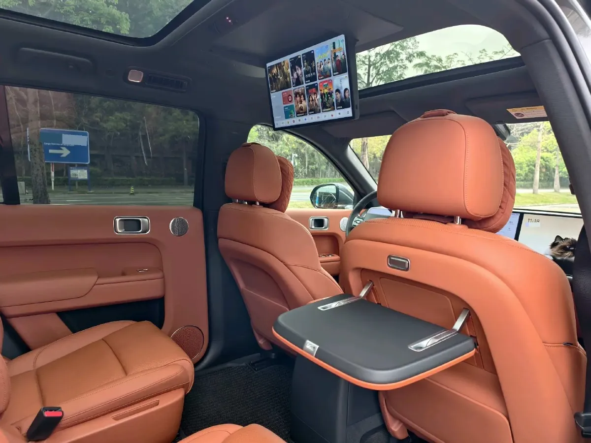 2022 Li L9 Range Extended 154HP REEV 42.6KWH,autocango,china used car exporter,china ev exporter,chinese used car exporter,chinese used ev exporter