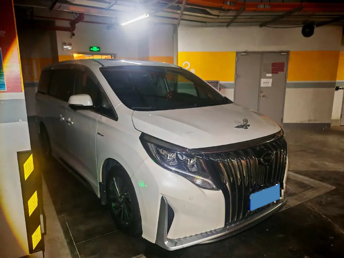 2021 GAC Trumpchi M8 2.0T 252HP L4 8AT,autocango,china used car exporter,china ev exporter,chinese used car exporter,chinese used ev exporter