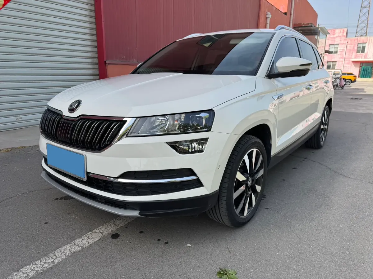 2021 Skoda Karoq 1.4T 150HP L4 7DCT,autocango,china used car exporter,china ev exporter,chinese used car exporter,chinese used ev exporter