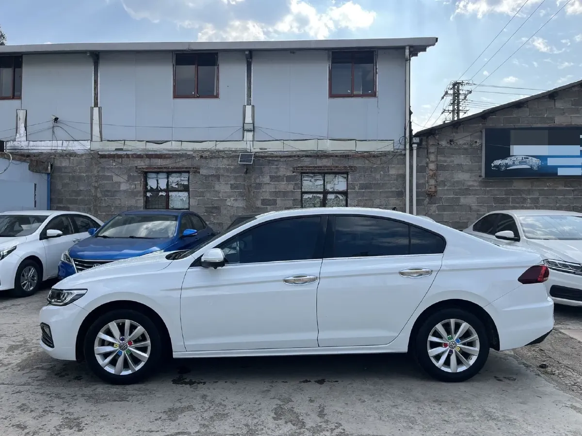 2019 MAXUS XinTu V80 2.5T 136HP L4 6MT,autocango,china used car exporter,china ev exporter,chinese used car exporter,chinese used ev exporter