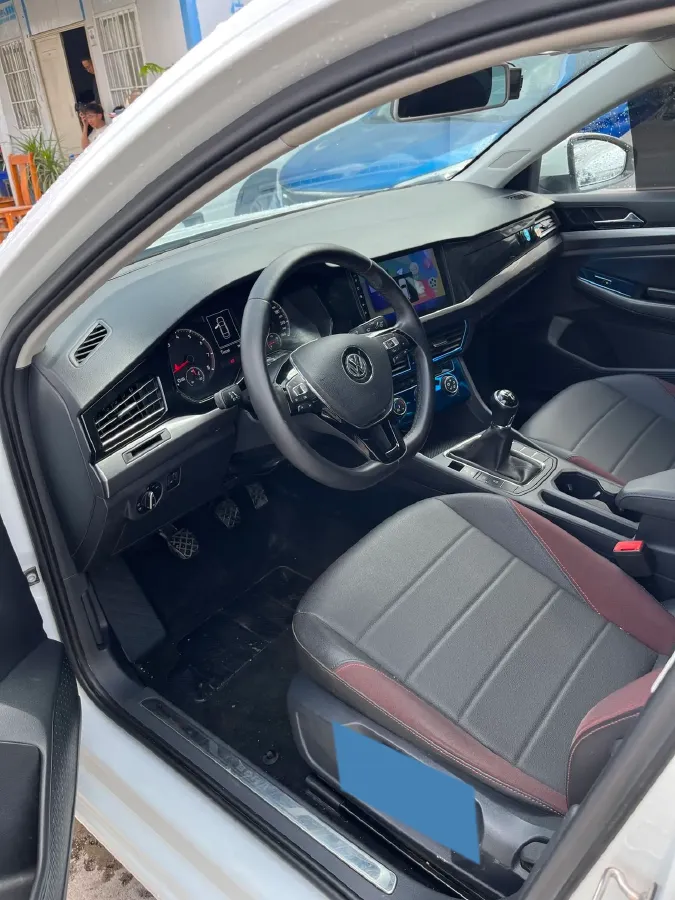 2019 MAXUS XinTu V80 2.5T 136HP L4 6MT,autocango,china used car exporter,china ev exporter,chinese used car exporter,chinese used ev exporter