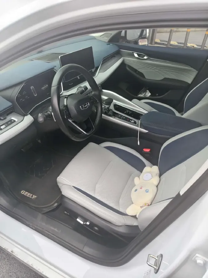 2021 Geely Preface 2.0T 190HP L4 7DCT,autocango,china used car exporter,china ev exporter,chinese used car exporter,chinese used ev exporter