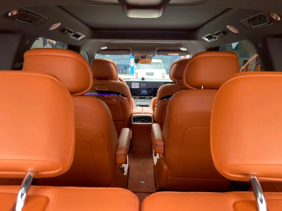 2024 AITO AITO M9 1.5T 152HP L4 REEV 42KWH,autocango,china used car exporter,china ev exporter,chinese used car exporter,chinese used ev exporter