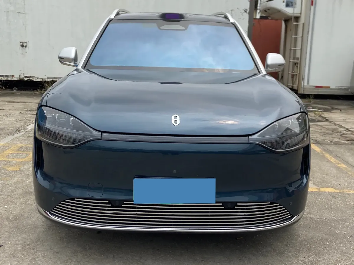 2024 AITO AITO M9 1.5T 152HP L4 REEV 42KWH,autocango,china used car exporter,china ev exporter,chinese used car exporter,chinese used ev exporter