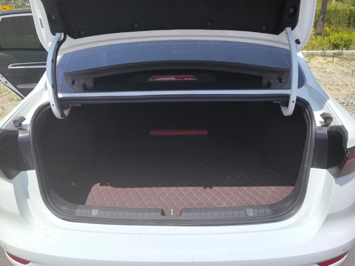 2023 Geely Emgrand 1.5L 127HP L4 CVT,autocango,china used car exporter,china ev exporter,chinese used car exporter,chinese used ev exporter