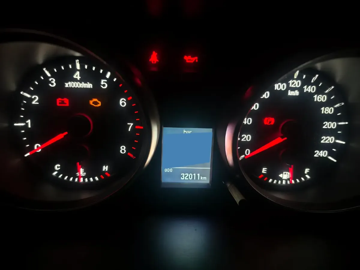 2022 ChangAn Oshan X7 Plus 1.5T 170HP L4 6MT,autocango,china used car exporter,china ev exporter,chinese used car exporter,chinese used ev exporter