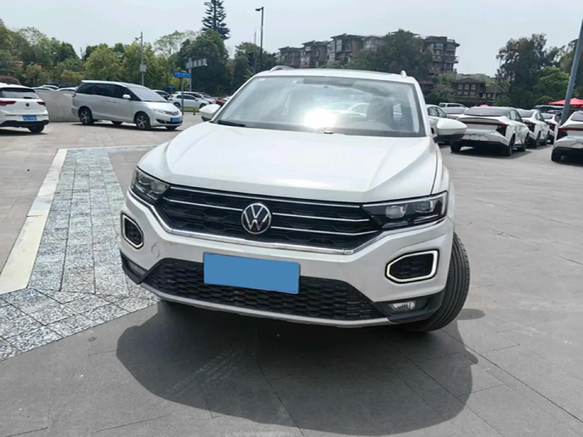 2023 Volkswagen T-Roc 1.4T 150HP L4 7DCT,autocango,china used car exporter,china ev exporter,chinese used car exporter,chinese used ev exporter