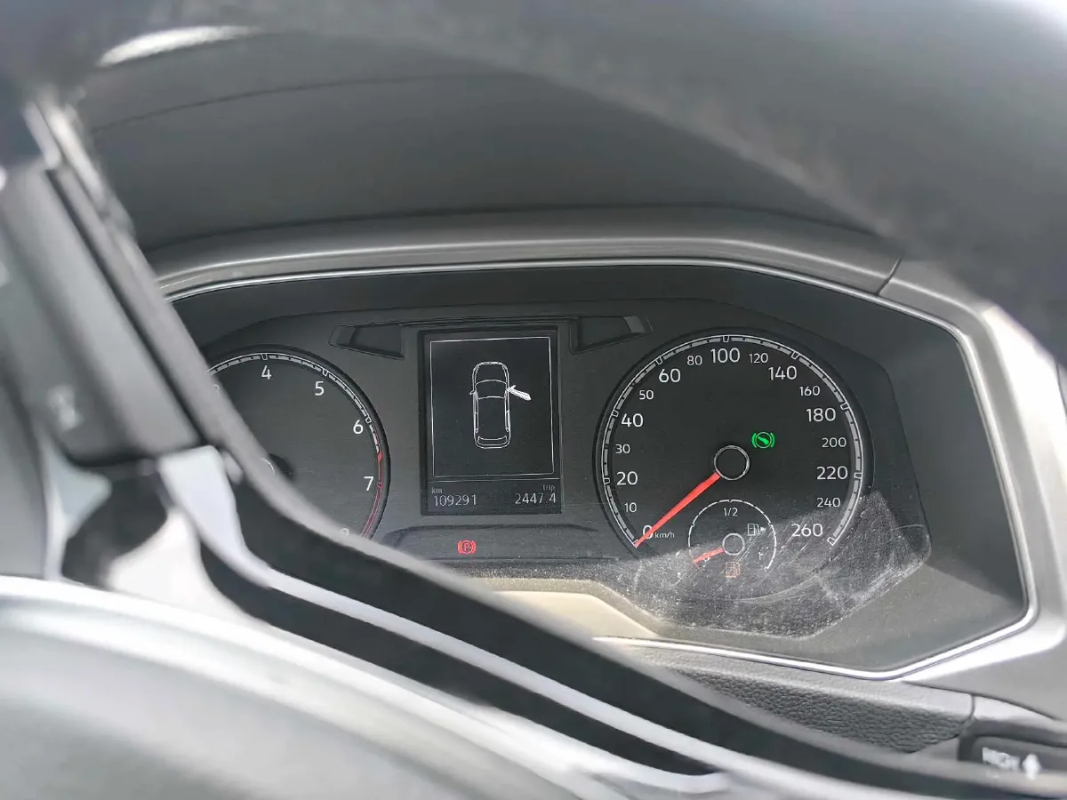 2023 Volkswagen T-Roc 1.4T 150HP L4 7DCT,autocango,china used car exporter,china ev exporter,chinese used car exporter,chinese used ev exporter