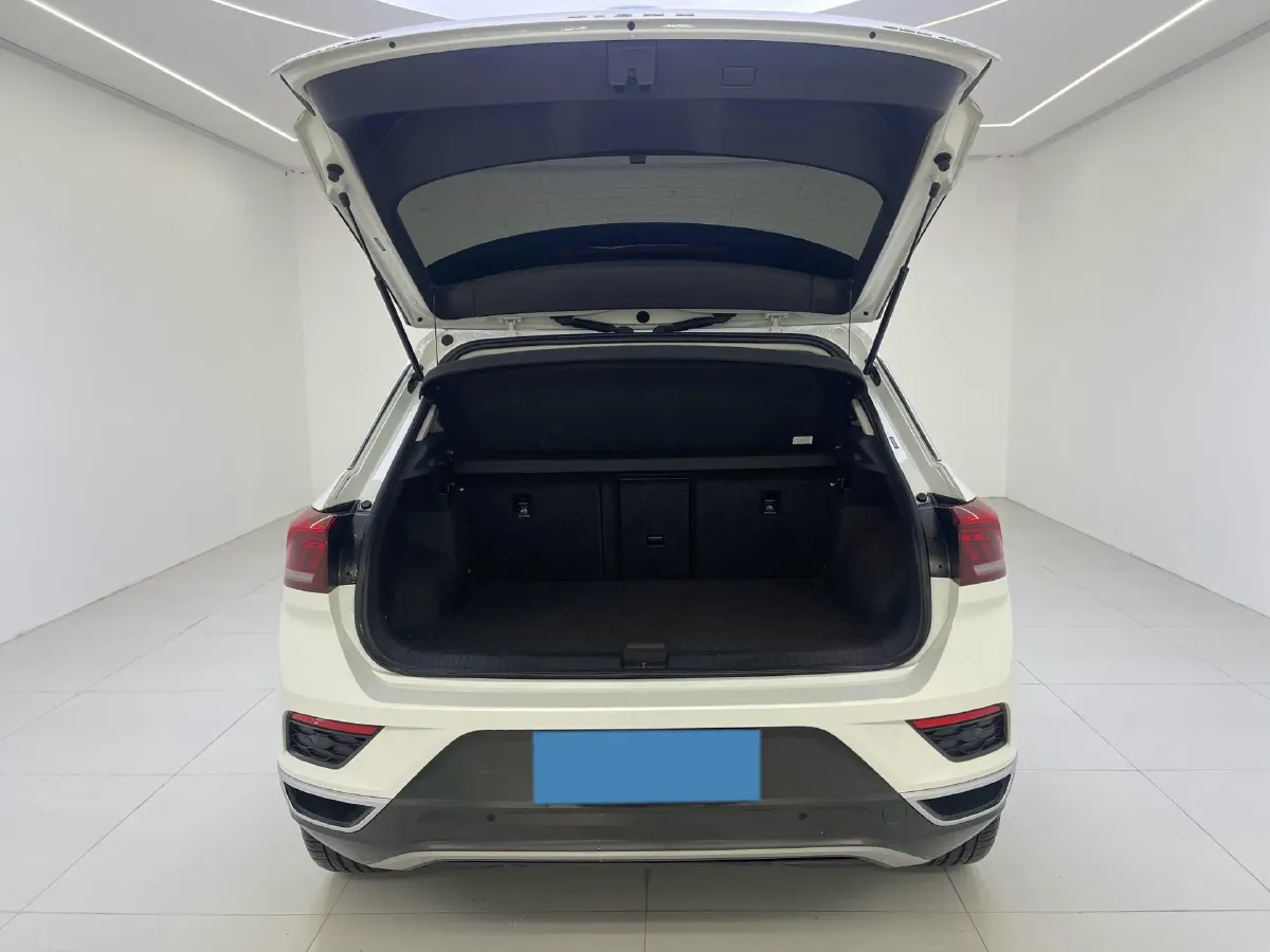 2022 Volkswagen T-Roc 1.4T 150HP L4 7DCT,autocango,china used car exporter,china ev exporter,chinese used car exporter,chinese used ev exporter