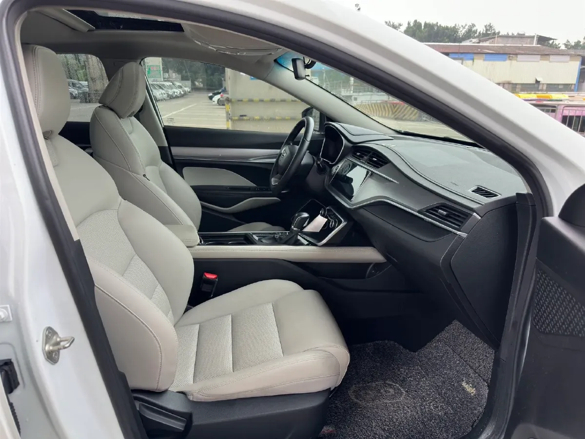 2020 Geely Binray 1.0T 133HP L3 6DCT,autocango,china used car exporter,china ev exporter,chinese used car exporter,chinese used ev exporter