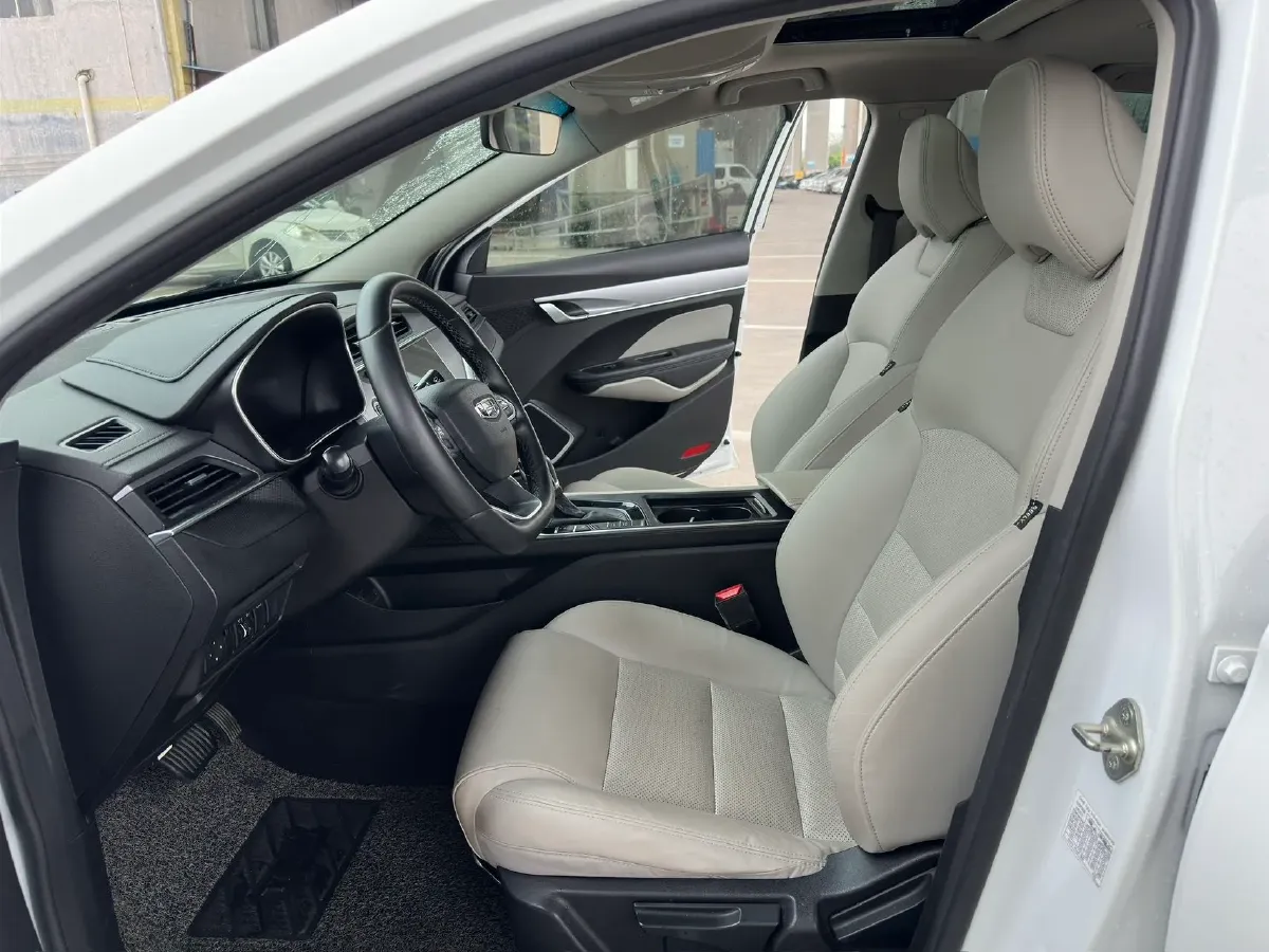 2020 Geely Binray 1.0T 133HP L3 6DCT,autocango,china used car exporter,china ev exporter,chinese used car exporter,chinese used ev exporter