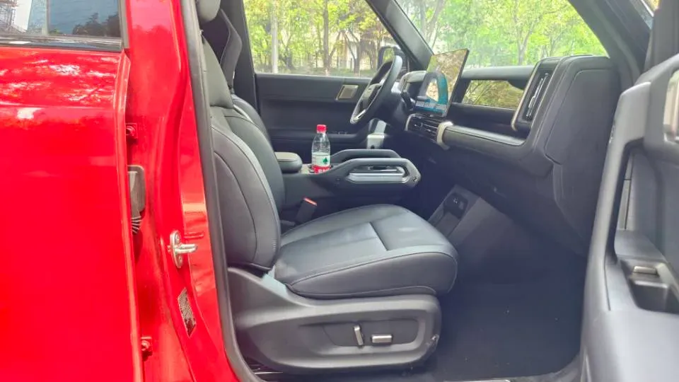 2025 Fulwin FulwinX3 PLUS BEV,autocango,china used car exporter,china ev exporter,chinese used car exporter,chinese used ev exporter