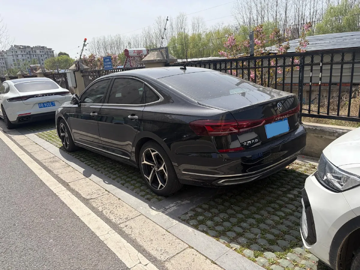 2022 Xpeng P7 BEV 60.2KWH,autocango,china used car exporter,china ev exporter,chinese used car exporter,chinese used ev exporter