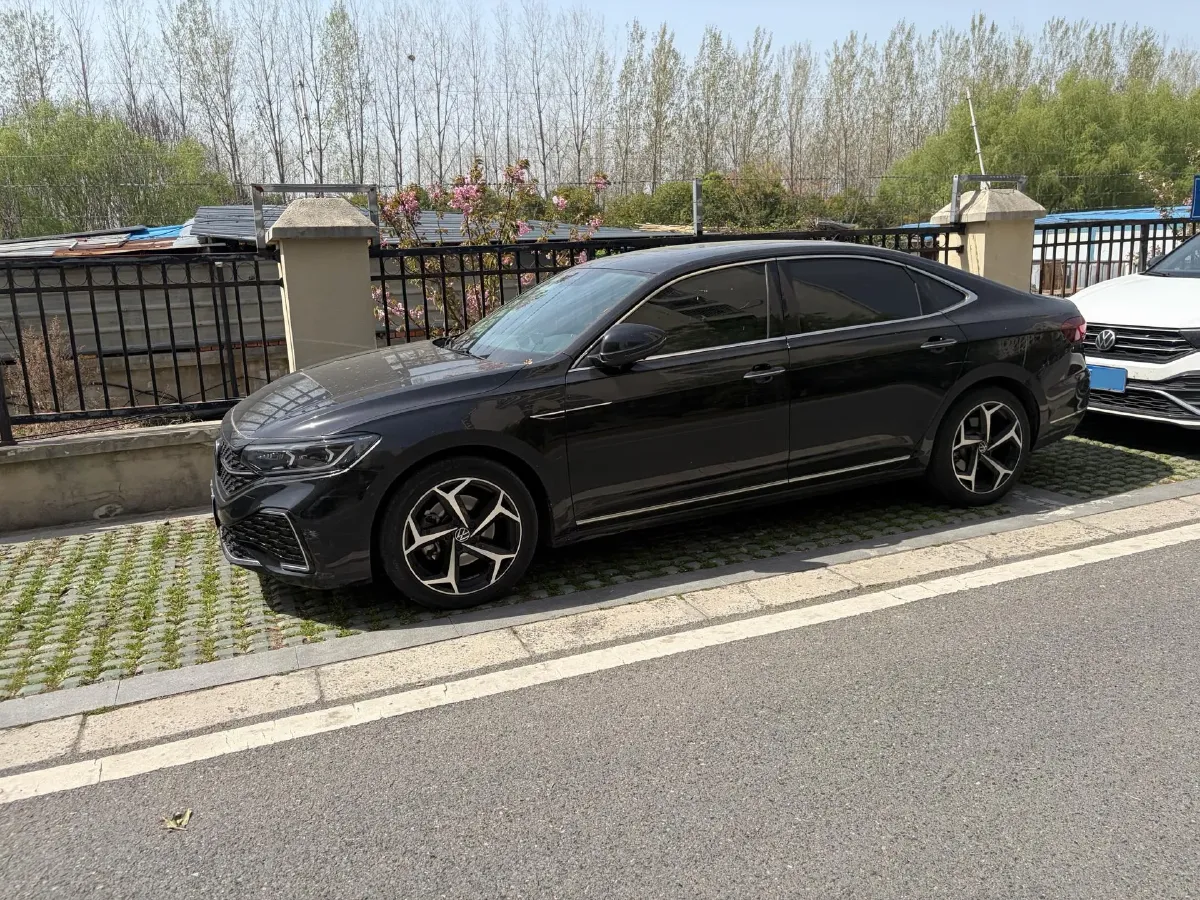 2022 Xpeng P7 BEV 60.2KWH,autocango,china used car exporter,china ev exporter,chinese used car exporter,chinese used ev exporter