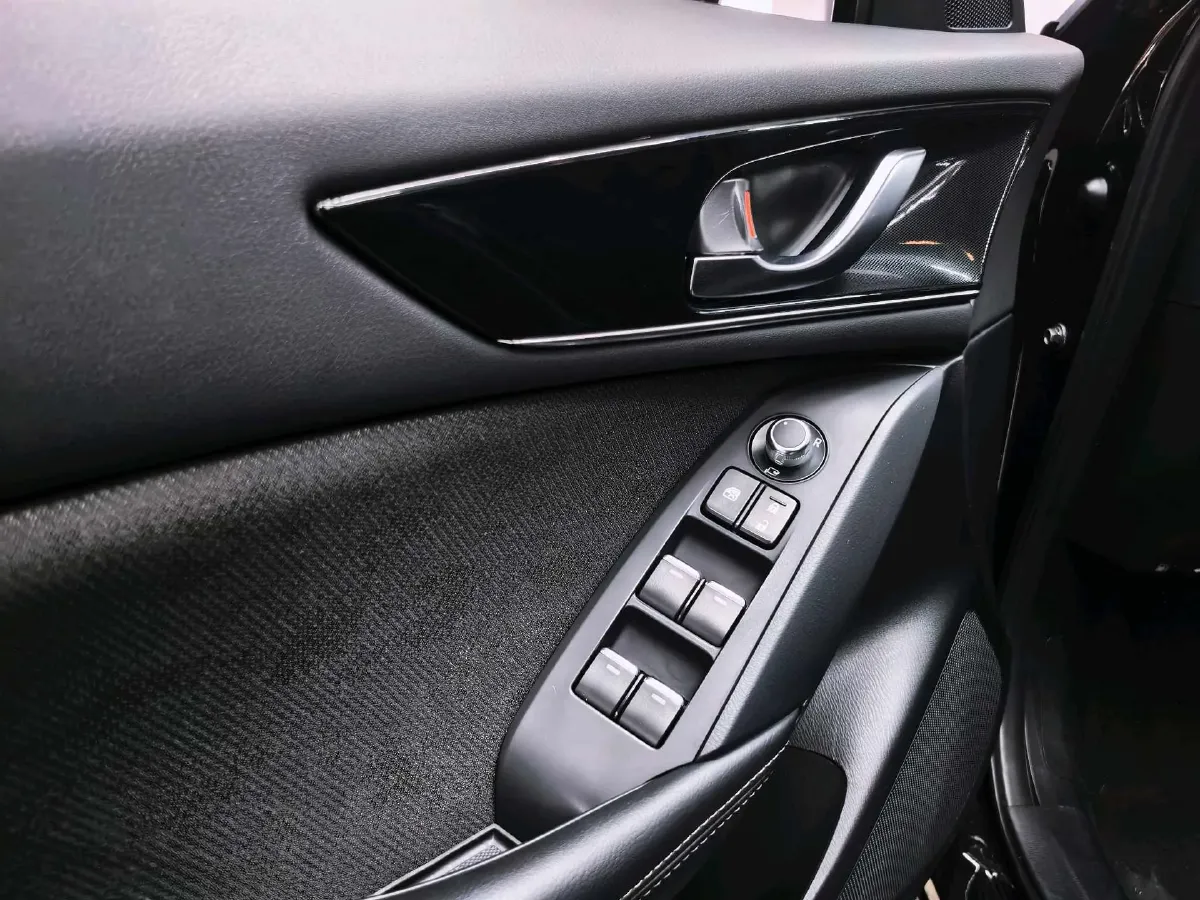 2021 Mazda CX-4 2.0L 158HP L4 6AT,autocango,china used car exporter,china ev exporter,chinese used car exporter,chinese used ev exporter