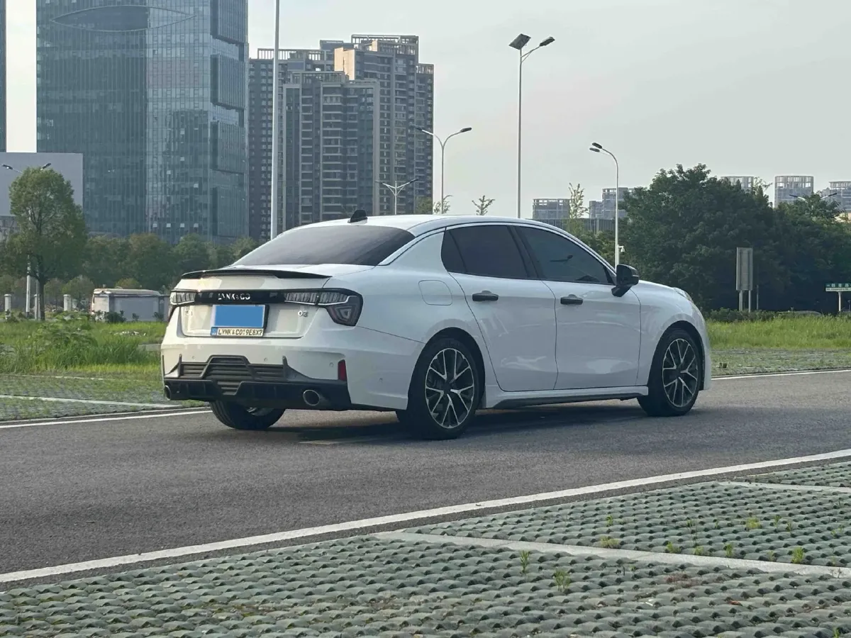 2022 LYNK&CO 03 2.0T 190HP L4 7DCT,autocango,china used car exporter,china ev exporter,chinese used car exporter,chinese used ev exporter