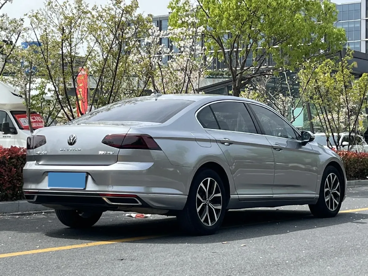 2020 Volkswagen Magotan 2.0T 186HP L4 7DCT,autocango,china used car exporter,china ev exporter,chinese used car exporter,chinese used ev exporter