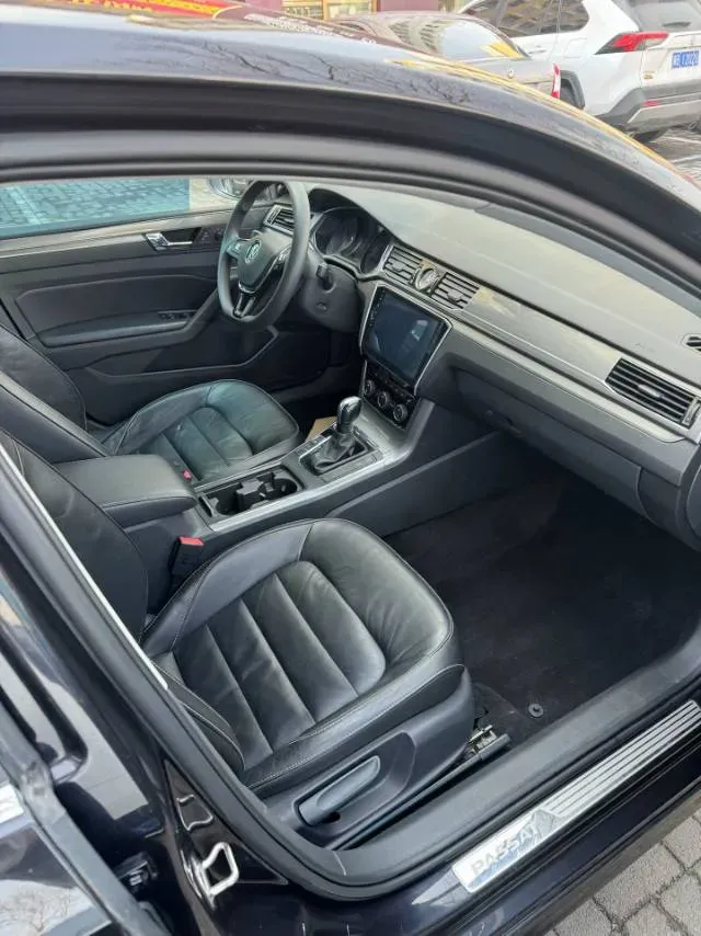 2016 Volkswagen Passat 1.8T 180HP L4 7DCT,autocango,china used car exporter,china ev exporter,chinese used car exporter,chinese used ev exporter