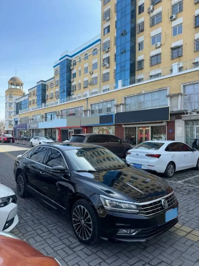 2016 Volkswagen Passat 1.8T 180HP L4 7DCT,autocango,china used car exporter,china ev exporter,chinese used car exporter,chinese used ev exporter