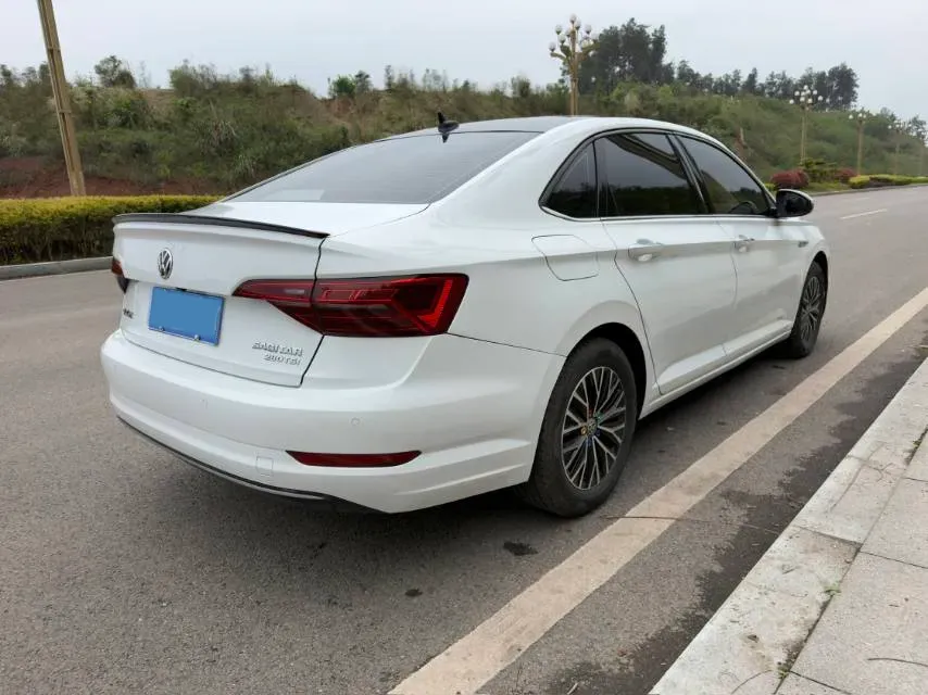 2021 Volkswagen Sagitar 1.2T 116HP L4 7DCT,autocango,china used car exporter,china ev exporter,chinese used car exporter,chinese used ev exporter
