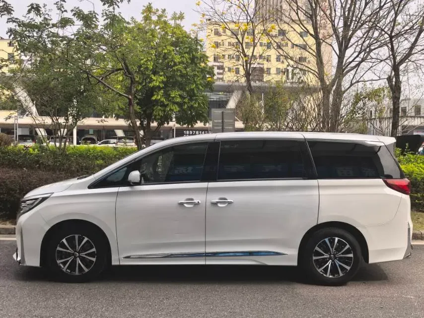 2021 GAC Trumpchi M8 2.0T 252HP L4 8AT,autocango,china used car exporter,china ev exporter,chinese used car exporter,chinese used ev exporter