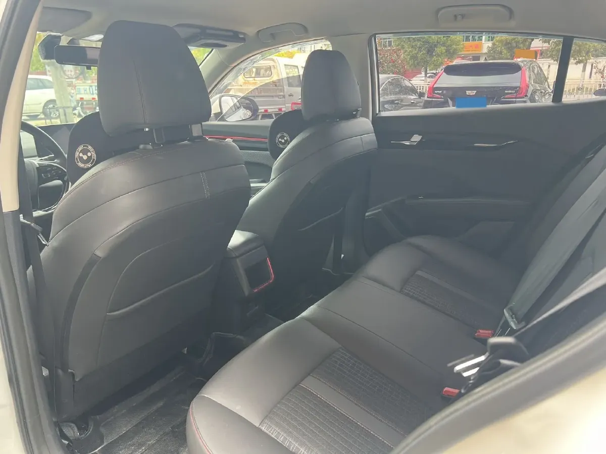 2021 DongFeng Aeolus YiXuan 1.5T 150HP L4 6DCT,autocango,china used car exporter,china ev exporter,chinese used car exporter,chinese used ev exporter