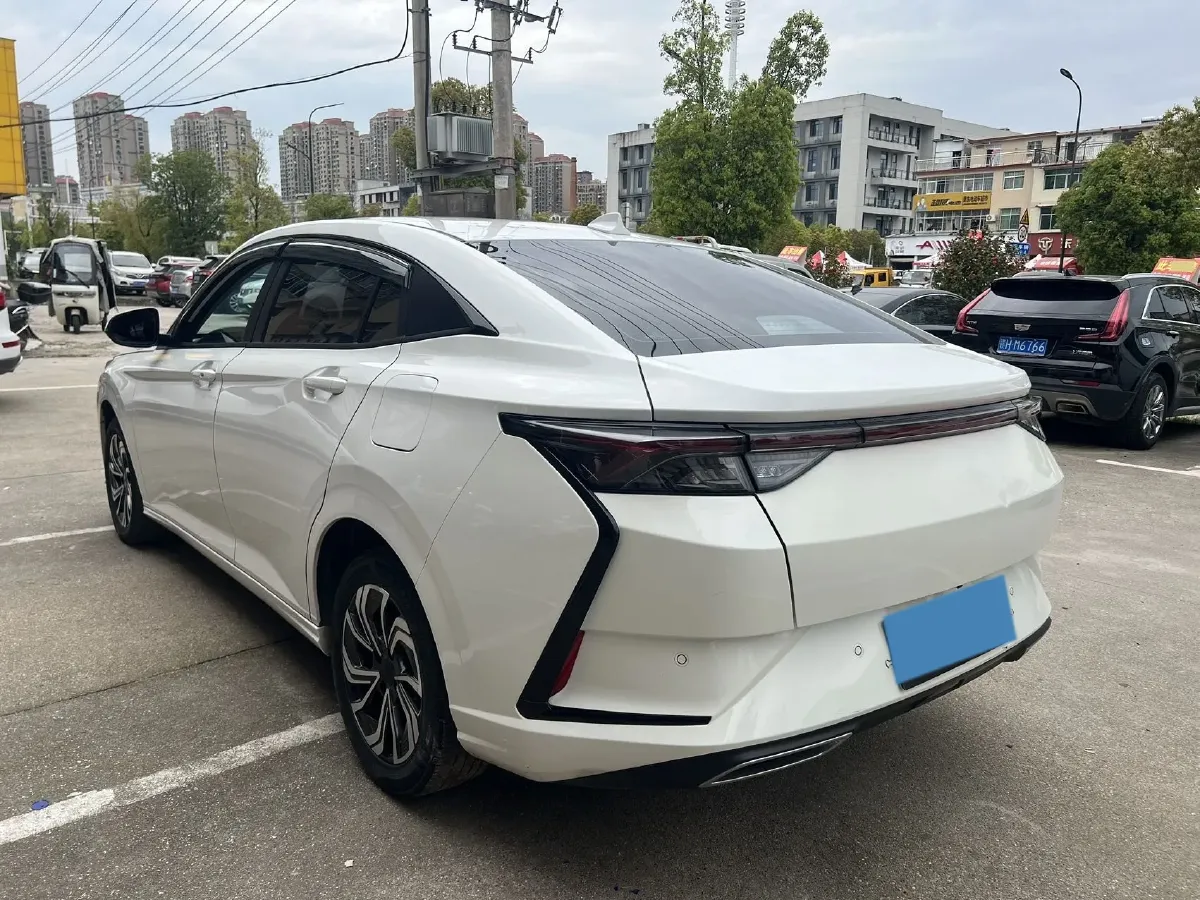 2021 DongFeng Aeolus YiXuan 1.5T 150HP L4 6DCT,autocango,china used car exporter,china ev exporter,chinese used car exporter,chinese used ev exporter
