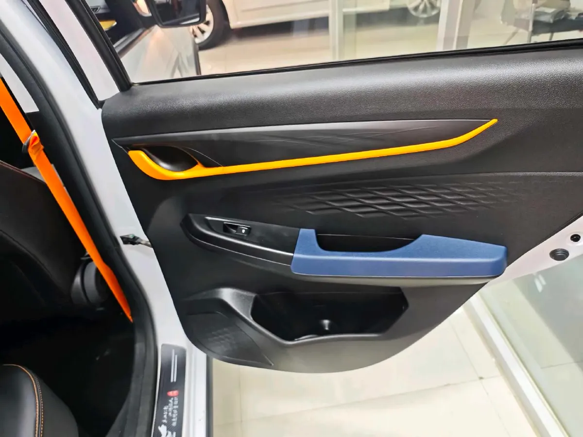 2022 Livan X3 PRO 1.5L 113HP L4 CVT,autocango,china used car exporter,china ev exporter,chinese used car exporter,chinese used ev exporter