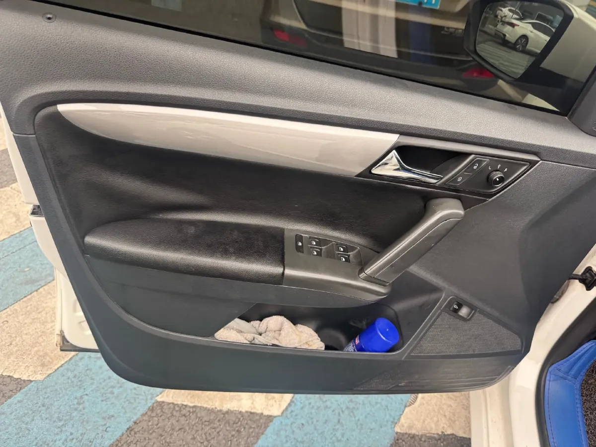 2017 Volkswagen Lavida 1.6L 110HP L4 6AT,autocango,china used car exporter,china ev exporter,chinese used car exporter,chinese used ev exporter