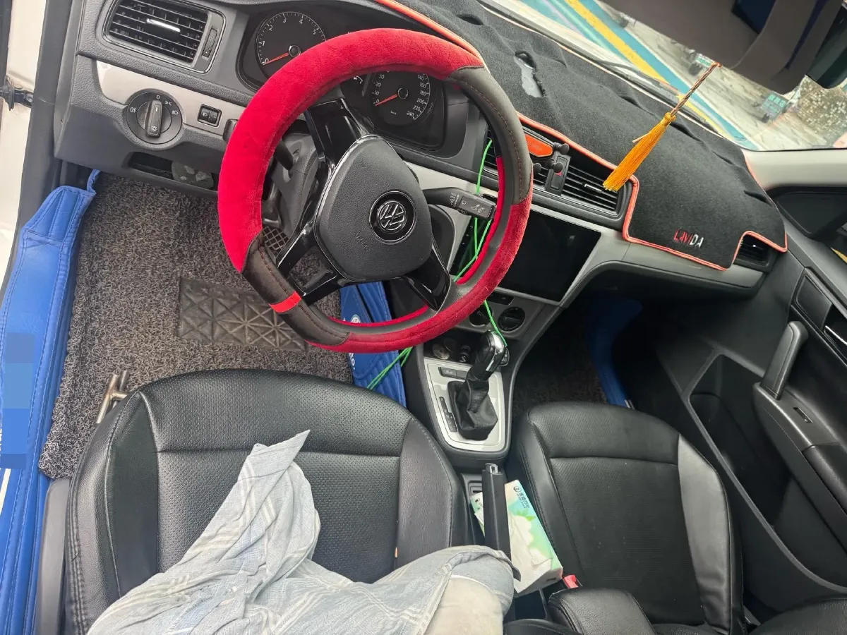 2017 Volkswagen Lavida 1.6L 110HP L4 6AT,autocango,china used car exporter,china ev exporter,chinese used car exporter,chinese used ev exporter