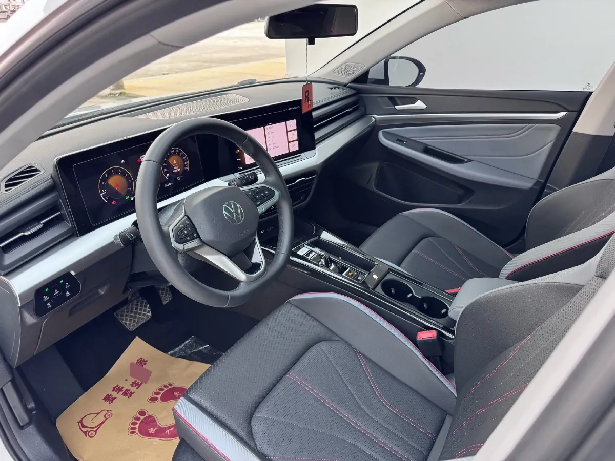 2023 Volkswagen Lamando 1.4T 150HP L4 7DCT,autocango,china used car exporter,china ev exporter,chinese used car exporter,chinese used ev exporter