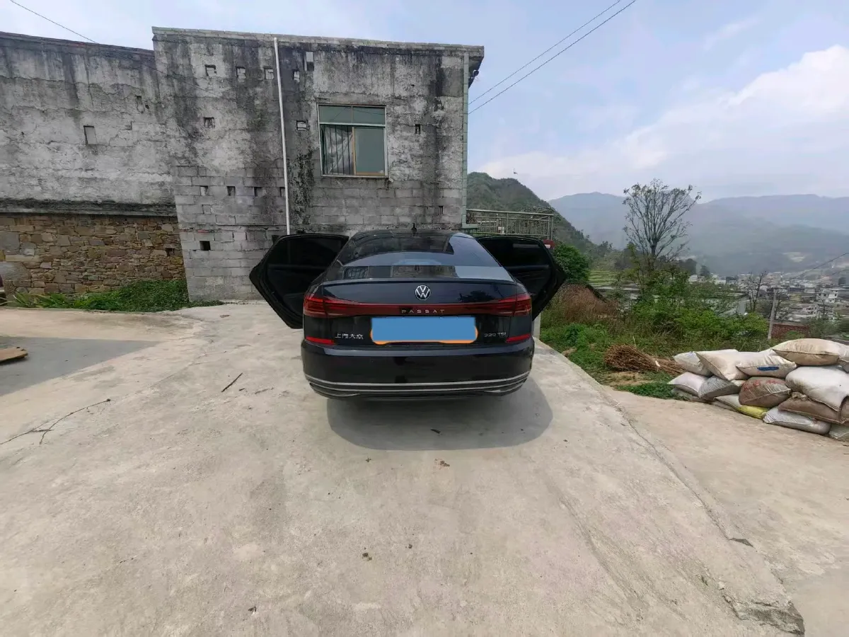 2023 Volkswagen Passat 2.0T 186HP L4 7DCT,autocango,china used car exporter,china ev exporter,chinese used car exporter,chinese used ev exporter