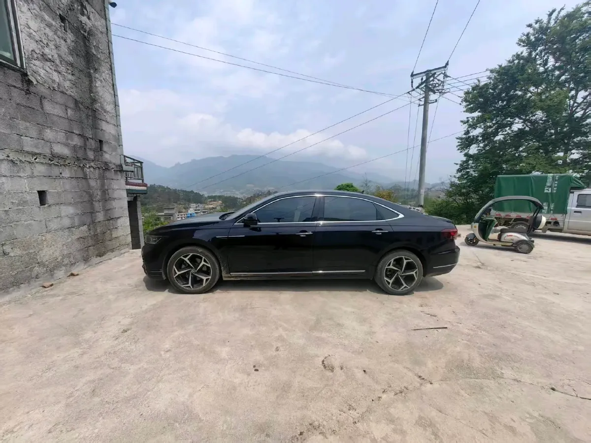 2023 Volkswagen Passat 2.0T 186HP L4 7DCT,autocango,china used car exporter,china ev exporter,chinese used car exporter,chinese used ev exporter
