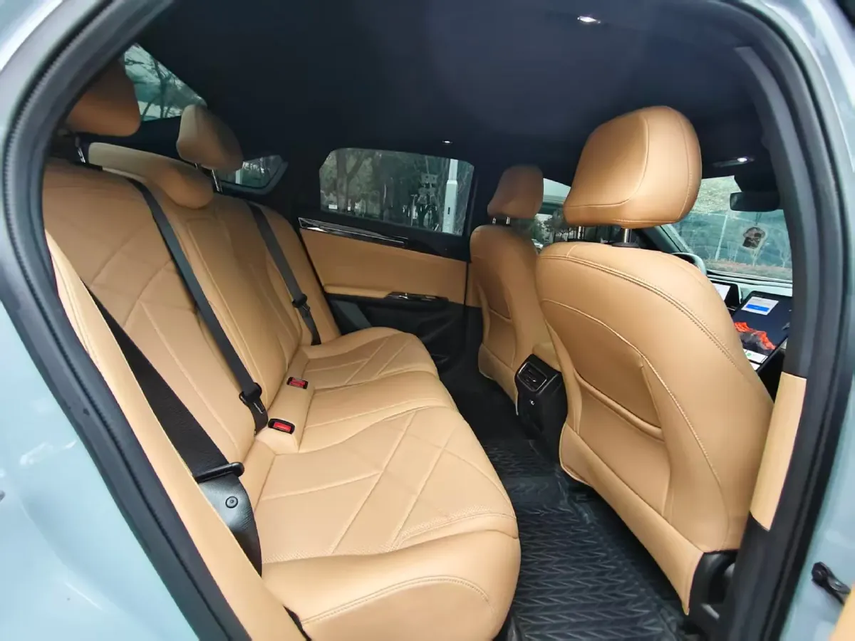 2023 Geely Galaxy L6 1.5T 163HP L4 3DHT PHEV,autocango,china used car exporter,china ev exporter,chinese used car exporter,chinese used ev exporter