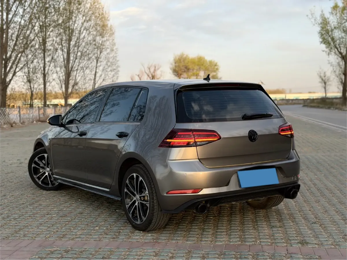 2019 BYD Song MAX 1.5T 160HP L4 6DCT PHEV 15.98KWH,autocango,china used car exporter,china ev exporter,chinese used car exporter,chinese used ev exporter