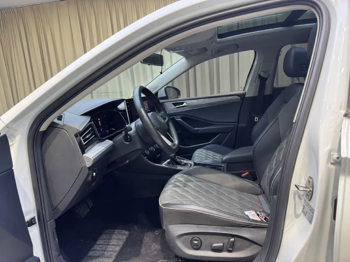 2023 Volkswagen Sagitar 1.4T 150HP L4 7DCT,autocango,china used car exporter,china ev exporter,chinese used car exporter,chinese used ev exporter