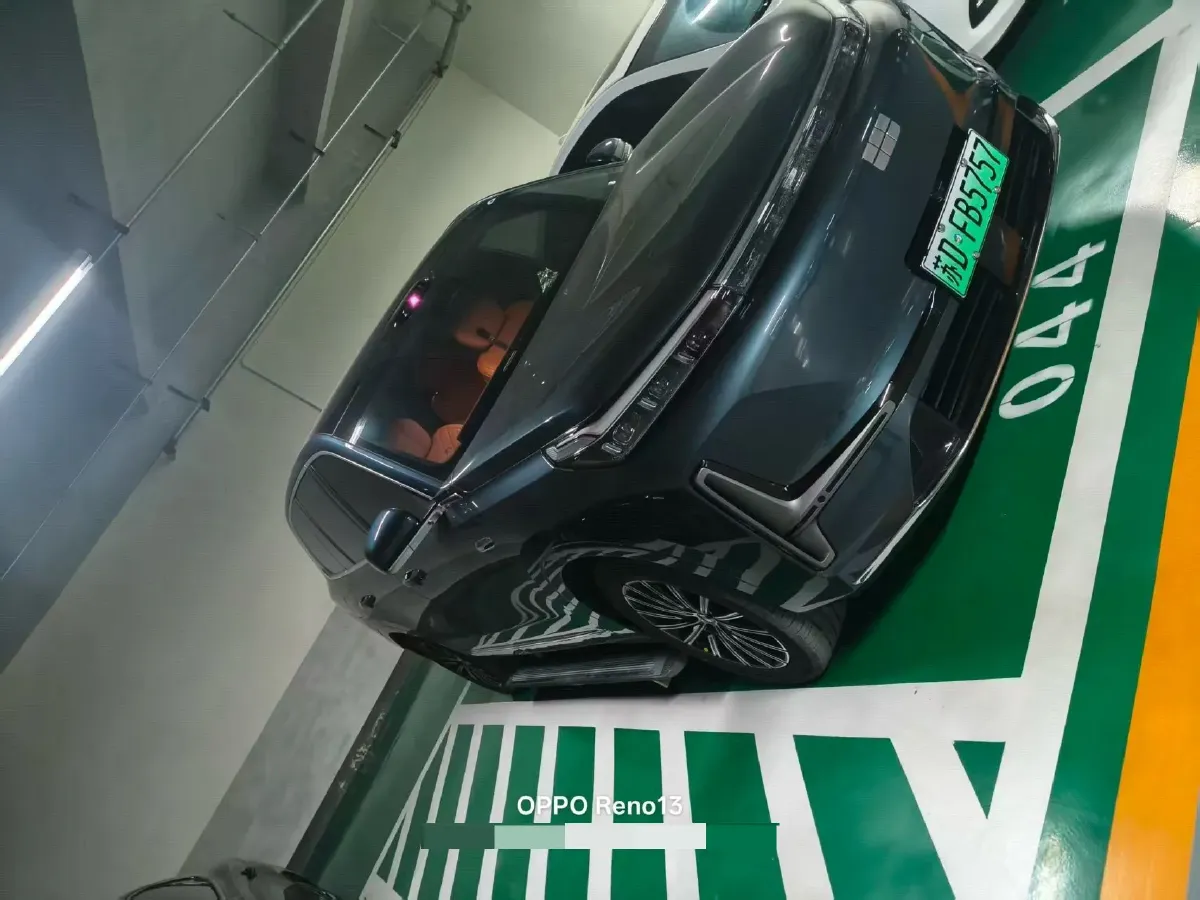 2025 Volkswagen Tiguan L 2.0T 220HP L4 7DCT,autocango,china used car exporter,china ev exporter,chinese used car exporter,chinese used ev exporter