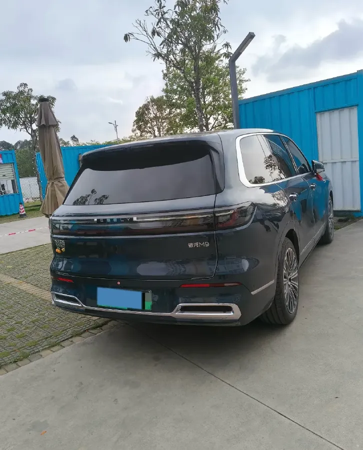 2025 Volkswagen Tiguan L 2.0T 220HP L4 7DCT,autocango,china used car exporter,china ev exporter,chinese used car exporter,chinese used ev exporter