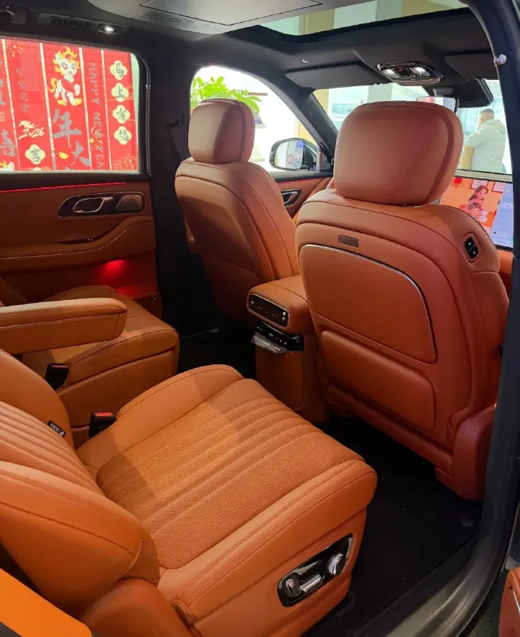 2025 Volkswagen Tiguan L 2.0T 220HP L4 7DCT,autocango,china used car exporter,china ev exporter,chinese used car exporter,chinese used ev exporter