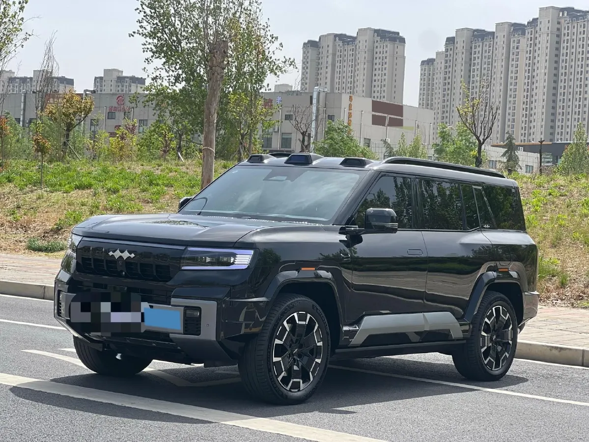 2025 FangChengBao Bao 8 2.0T 245HP L4 E-CVT PHEV 36.8KWH,autocango,china used car exporter,china ev exporter,chinese used car exporter,chinese used ev exporter