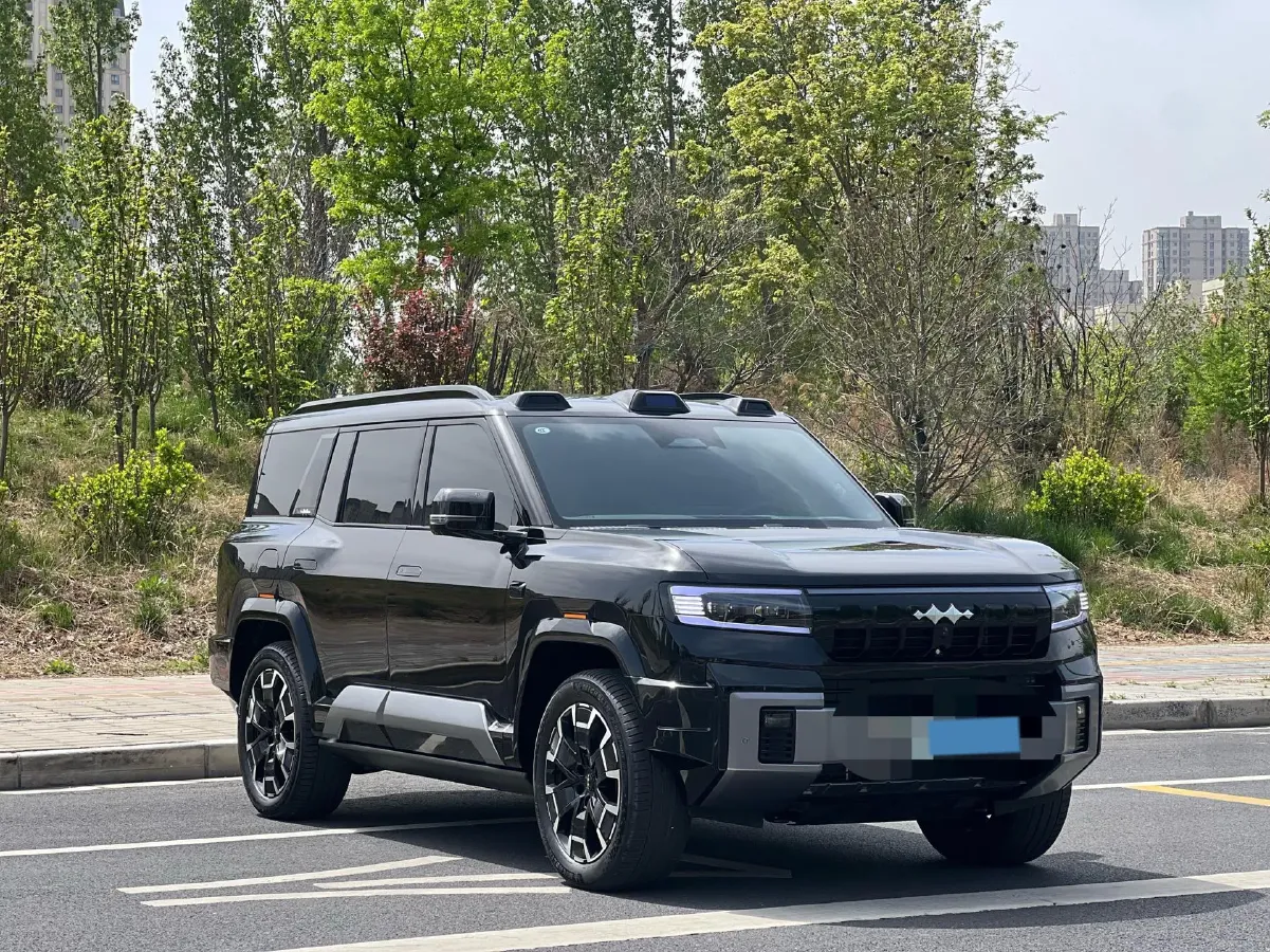 2025 FangChengBao Bao 8 2.0T 245HP L4 E-CVT PHEV 36.8KWH,autocango,china used car exporter,china ev exporter,chinese used car exporter,chinese used ev exporter