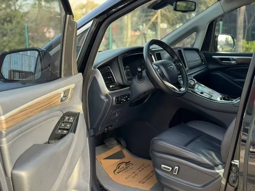 2021 GAC Trumpchi M8 2.0T 252HP L4 8AT,autocango,china used car exporter,china ev exporter,chinese used car exporter,chinese used ev exporter