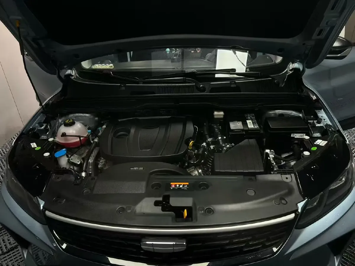 2025 Geely Coolray 1.5L 126HP L4 CVT,autocango,china used car exporter,china ev exporter,chinese used car exporter,chinese used ev exporter