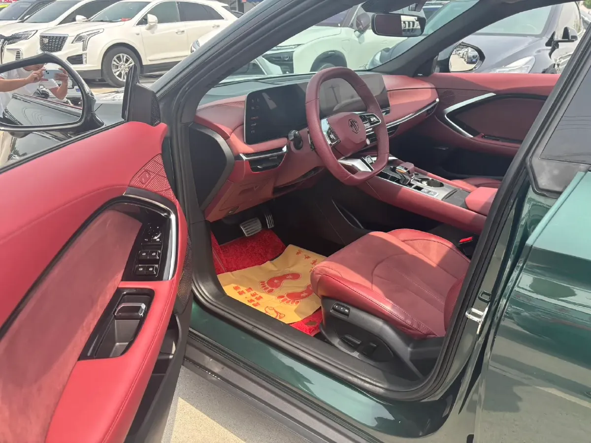 2023 MG 7 2.0T 261HP L4 9AT,autocango,china used car exporter,china ev exporter,chinese used car exporter,chinese used ev exporter