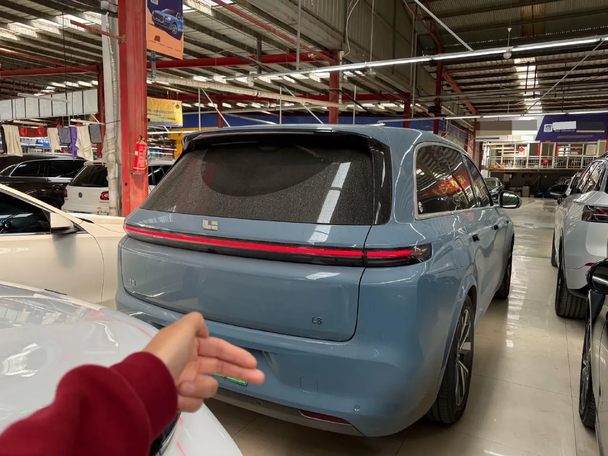 2023 Li L8 Range Extended 154HP REEV 40.9KWH,autocango,china used car exporter,china ev exporter,chinese used car exporter,chinese used ev exporter