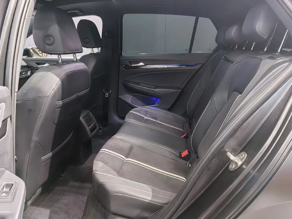 2023 Volkswagen Golf 1.4T 150HP L4 7DCT,autocango,china used car exporter,china ev exporter,chinese used car exporter,chinese used ev exporter