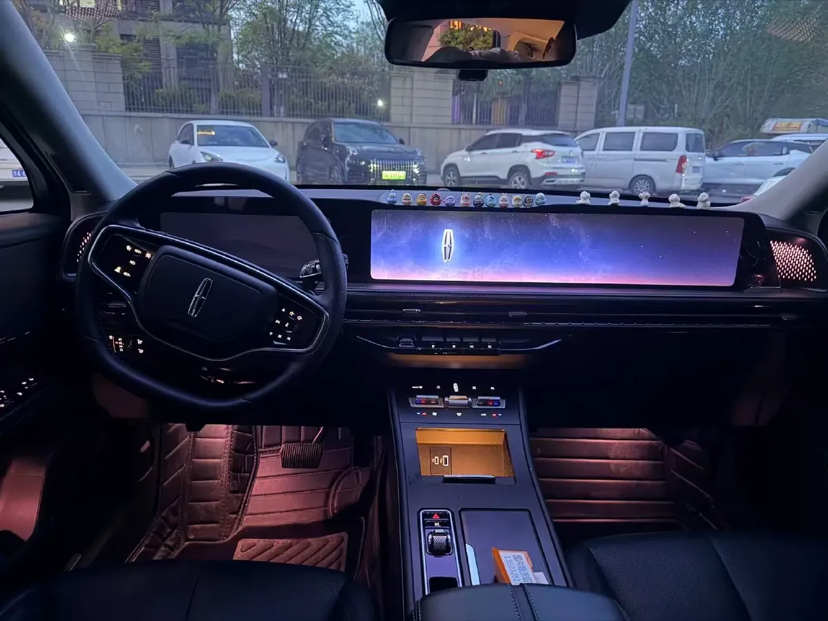 2025 Lincoln Corsair 2.0T 261HP L4 8AT,autocango,china used car exporter,china ev exporter,chinese used car exporter,chinese used ev exporter