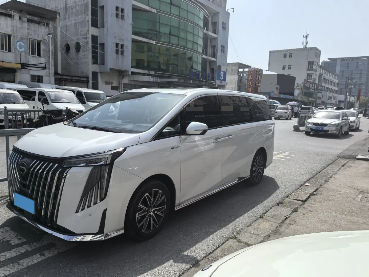 2024 GAC Trumpchi M8 2.0T 252HP L4 8AT,autocango,china used car exporter,china ev exporter,chinese used car exporter,chinese used ev exporter